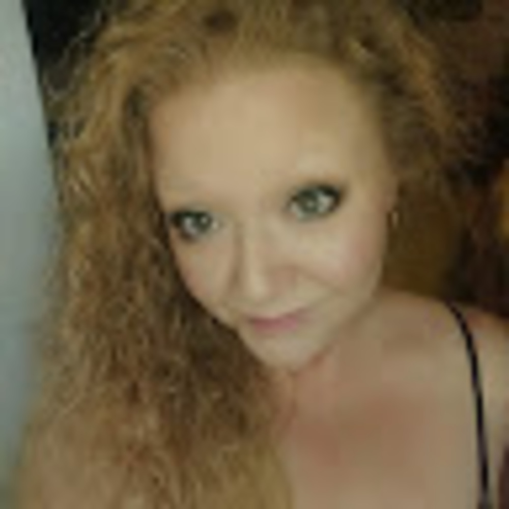 Meet your Posher, Alicia